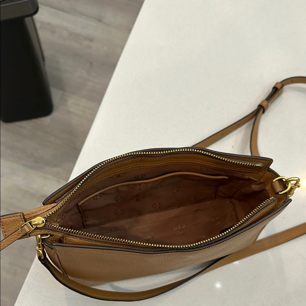 Tory Burch Tan Leather Crossbody Bag - Picture 6 of 9